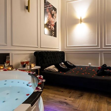 Vistula Boulevards Jacuzzi Apartment Красков Екстериор снимка